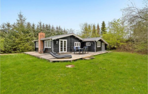 Nice Home In Fårvang With Outdoor Swimming Pool